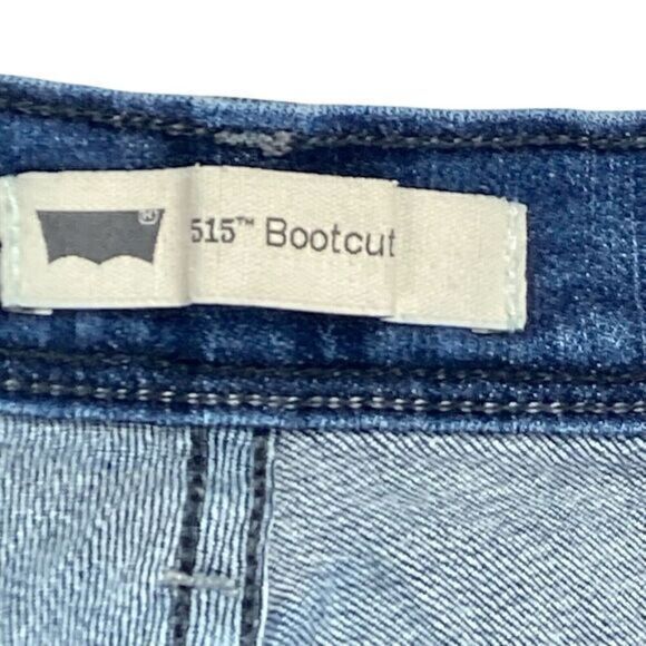 Levis 515 Bootcut Jeans Womens 31 x 30 Blue Medium Wash Stretch Rear Flap Pants - Picture 13 of 16